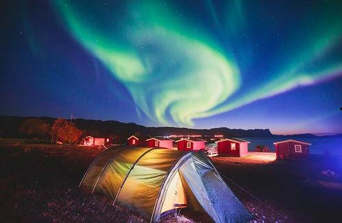 网红极光,网红带你领略夜空奇观