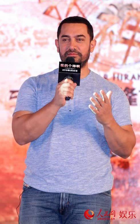 阿尔米汗吃瓜,揭秘明星的休闲时光